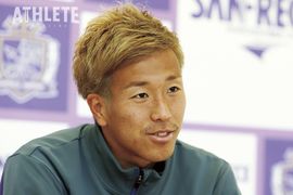 柏好文らしさ爆発。輝きを取り戻した天才ドリブラーのサンフレ1年目