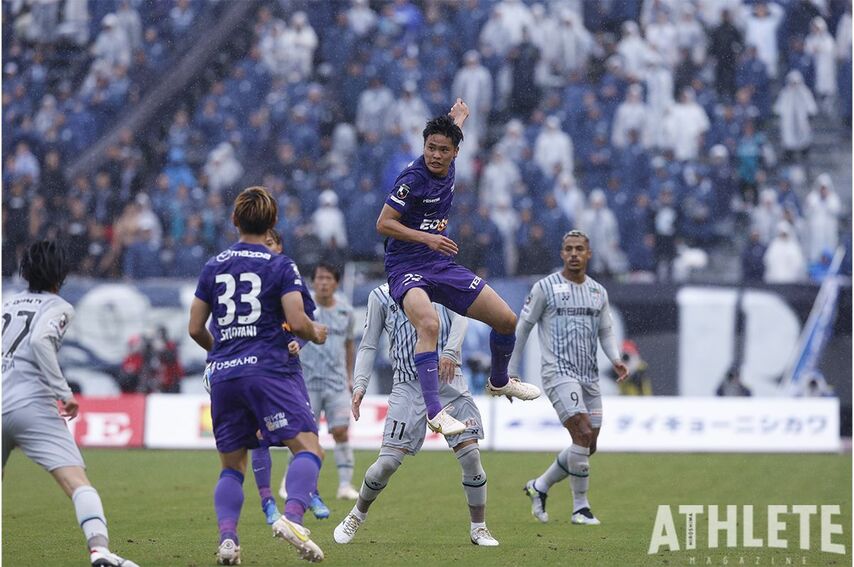 OBが振り返る4・5月のサンフレッチェ。広島が誇るスペシャリスト直伝！“高精度クロス”でルーキーが魅せた