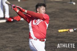 初アーチも目前!? カープ林晃汰が今季初スタメンでプロ初打点をマーク