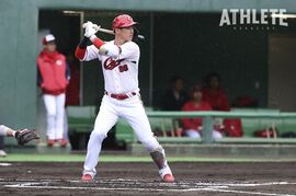 2026年、さらなる飛躍へ。カープ・中村奨成覚醒の裏にあった福地寿樹コーチとの二人三脚