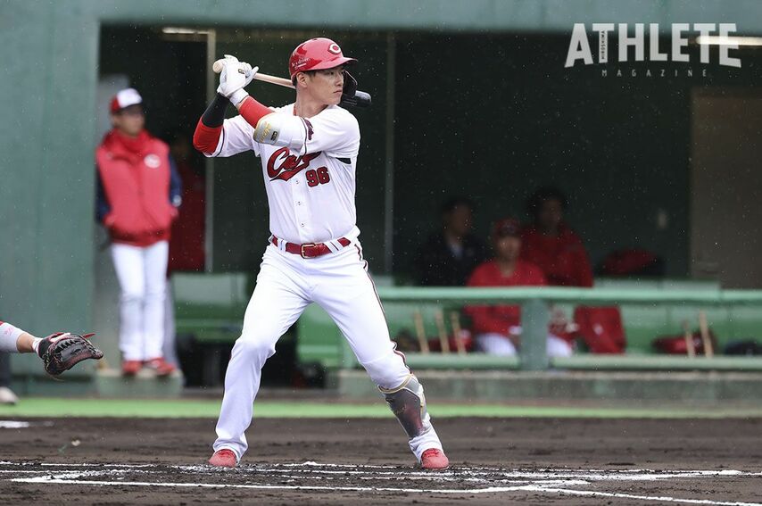 2026年、さらなる飛躍へ。カープ・中村奨成覚醒の裏にあった福地寿樹コーチとの二人三脚