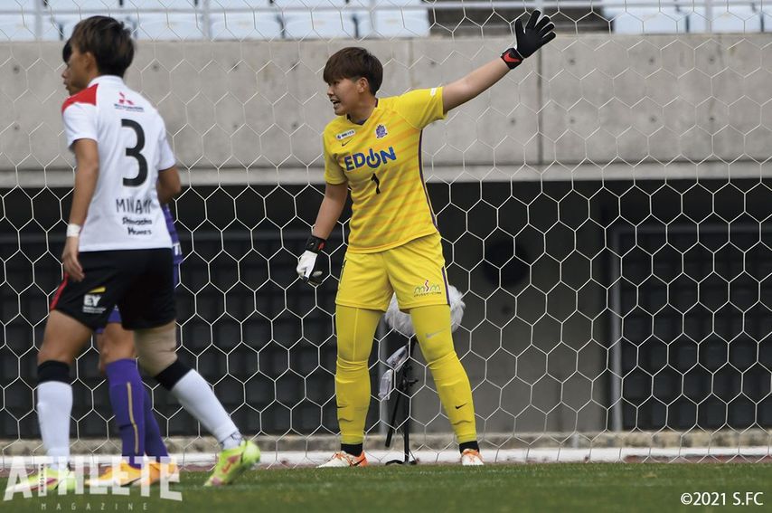 【レジーナ・木稲瑠那インタビュー】W杯決勝のPK戦に魅せられて。ゴールを守り抜くチームの守護神<br />