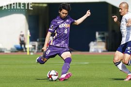 劇的な一撃。スイス名門グラスホッパーへ移籍が決まった川辺駿の強烈なミドルシュート<br />