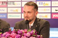 <div class="caption">バルトシュ・ガウル新監督</div>