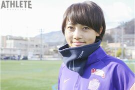 瞬時の判断力で試合を動かすサイドのゲームメーカー！サンフレッチェ広島レジーナ・木﨑あおい