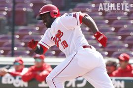 守備でも奮闘。カープの助っ人・ピレラ「スコアに関係なく一生懸命、ガムシャラにプレーすること」