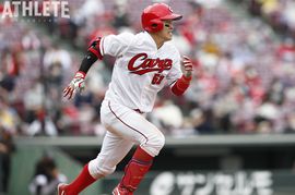 先週はゼロ。後半戦に入っても8。カープ伝統の攻撃野球を知るOBが懸念する数字とは