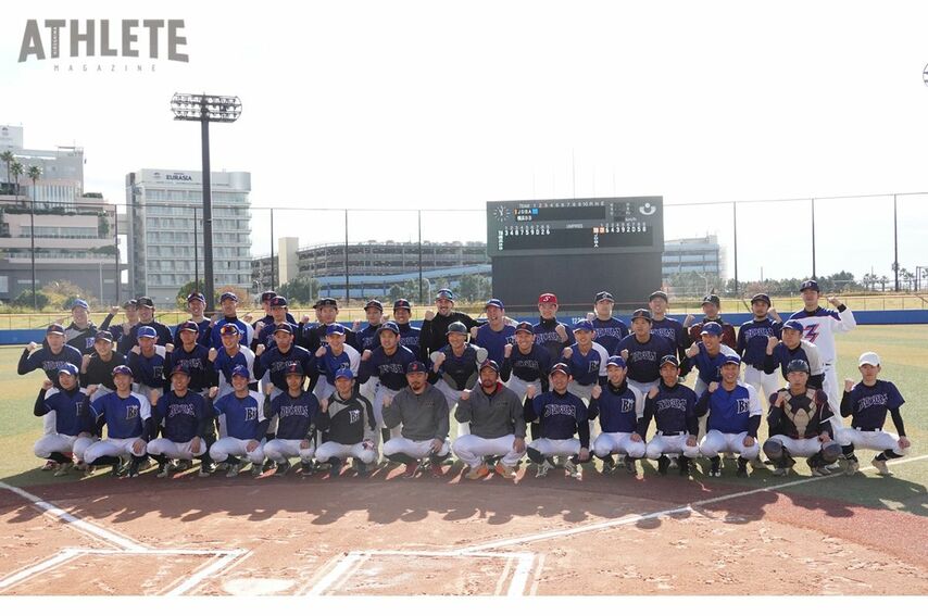 <div class="caption">強化合宿に参加した、ろう野球の選手たち</div>