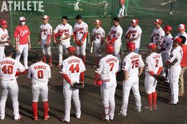 一体感のあるカープ野球でV奪回を。短期決戦から読み解く“選手に疑問を抱かせない采配”<カープOB・笘篠賢治が見た日本シリーズ><br />