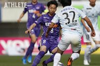 <div class="caption">途中出場とはいえ日本代表戦のピッチにも立った川辺駿選手。</div>