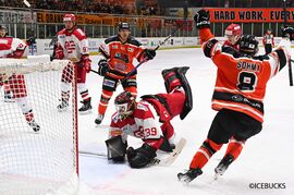 アイスバックス白星遠く。レッドイーグルス北海道に2対5で敗れ連敗脱出ならず