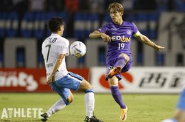 サンフレッチェ広島が誇る唯一無二の『鉄壁DF』。攻守で戦う主将・佐々木翔《サッカー日本代表セレクション》