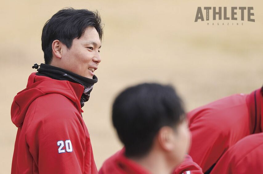 <div class="caption">昨年の契約更改では「貯金をつくれる投手に」と目標を掲げていた栗林</div>