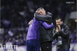 サンフレッチェ広島、スキッベ監督のラストマッチを勝利で飾る！荒木のヘッドが決勝点に