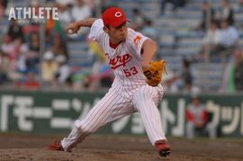 「これくらいの投手ならどこにでもいる。このままでは指名するのは少し難しい」。サイドスロー転向でプロを生き抜いた中継ぎ右腕の指名秘話【カープ名スカウトが語る】