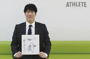 人前でバットを振るな」。カープの担当スカウトが語る、“投手”嶋重宣へ