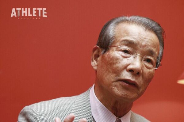 カープを初優勝に導いた、名将・古葉竹識。「どうしてベンチのすみっこ