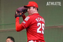 カープ7連勝を呼ぶ好リリーフ！ケムナ誠が嬉しいプロ初勝利！