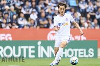 <div class="caption">福岡戦で追加点をあげた東俊希</div>