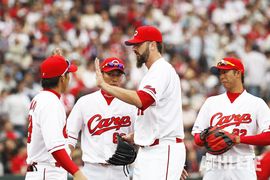 【尾関高文の忘れじのカープ外国人選手列伝】<br />No.5 キャム・ミコライオ／豪速球を武器にクローザーとして活躍！助っ人史上“最高身長”はTwitterでも大きな話題に！