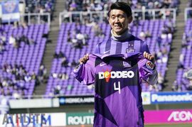 【佐藤寿人・エースの証言 〜水本裕貴〜】絶えず進化を続けたDF。後輩にも慕われ誕生日にはサプライズパーティも