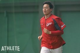 入団前に感じていたのは1.5倍増のプレッシャー。若い選手の多い危機感が守護神を強くした【栗林良吏の1年目の言葉-ドラフト直後の取材より-#1】<br />