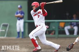 12年目の夏。まだまだ背番号7は諦めない。この壁を乗り越えて、もう一度、一軍の舞台へ<br />