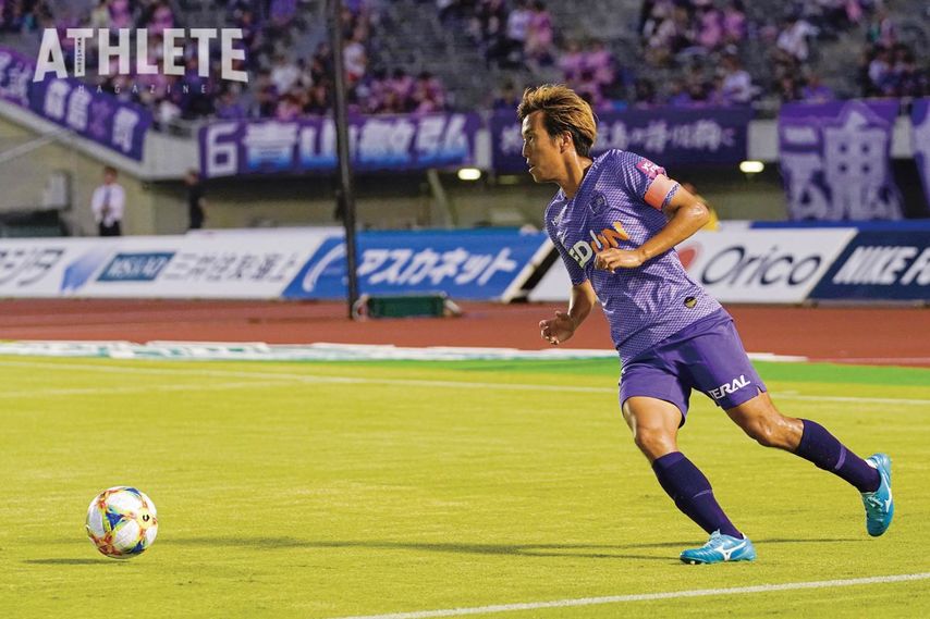 試合中盤でピッチの雰囲気をガラリと変える青山のプレーに注目！