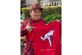 我善導の“週刊”カープTシャツコレクション～8枚目～ <br />「悔し泣き。未来への期待を込めた1枚」<br />