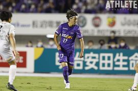 「なぜそこに!?」抜群の運動量＆戦術眼で相手を撹乱。 サンフレッチェ広島・松本泰志の魅力