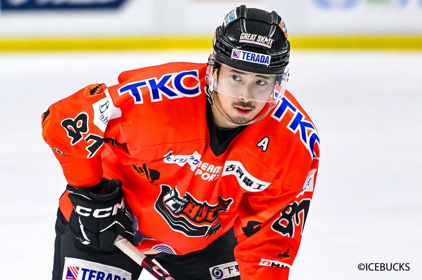 「自分の得点よりもチームが勝つことを重視」昨季得点王、アイスバックス鈴木健斗が語る勝利への思い