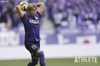 <div class="caption">今季は中野のロングスローも武器の一つになっている</div>