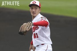 二軍監督から代打の切り札まで。近年は捕手のイメージが強かったカープ背番号物語