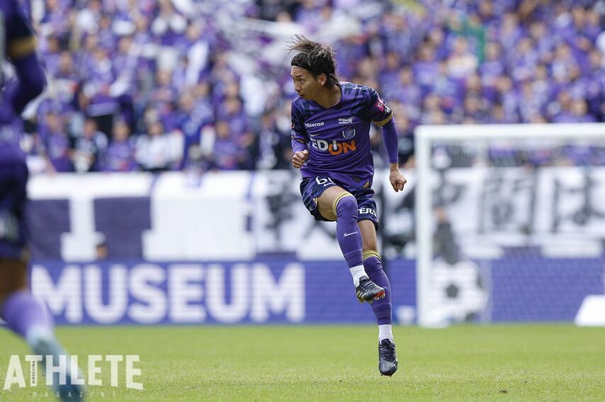 <div class="caption">今夏広島に復帰し、リーグ13試合、カップ戦2試合、天皇杯2試合に出場した川辺</div>