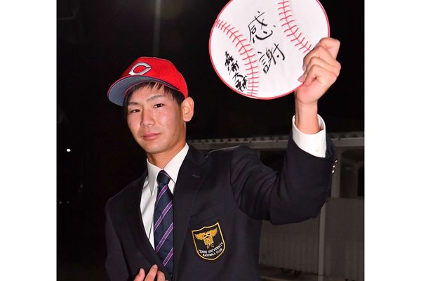 カープ新人に聞く 2 心は熱く頭は冷静に ドラフト2位 森浦大輔は ポーカーフェイス左腕 Carp インタビュー 広島アスリートマガジン