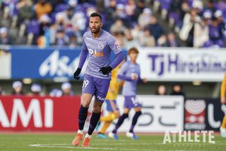 外国人選手の残留が何よりの吉報 激しいポジション争いにも大注目 Sanfrecce 吉田安孝の紫風堂々 広島アスリートマガジン