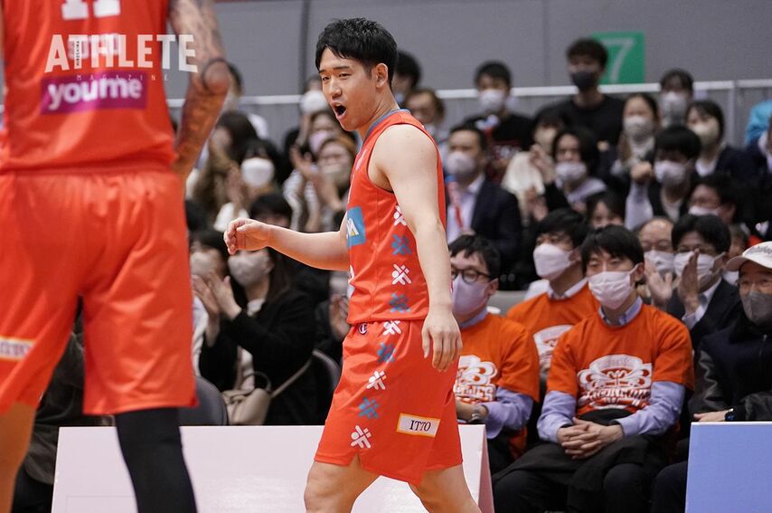 <div class="caption">富山県朝日町出身の＃10上澤俊喜選手。自身の凱旋試合にもなった。</div>