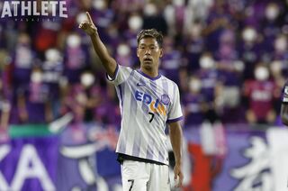 シーズンを象徴するのは あの選手 サンフレッチェ広島ob 吉田 安孝氏が選んだ 22年mvpは Sanfrecce 編集部コラム 広島アスリートマガジン