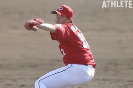 「最近、全然明るくないぞ」二軍降格時、栗林良吏が大道温貴に贈ったメッセージ【INTERVIEW】<br />