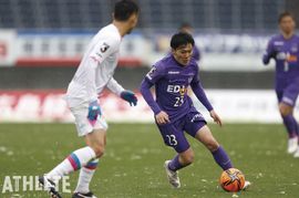 【鮎川峻インタビュー#1】勝負の世界に言い訳は不要。“決める力”を高め、ストライカーへの道を駆け上がる<br />