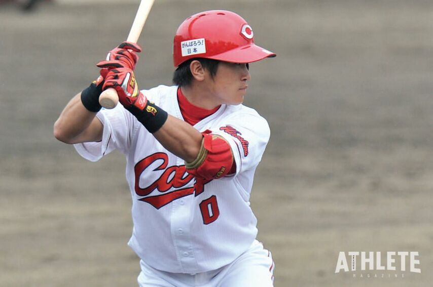 <div class="caption">写真はプロ1年目、当時23歳の上本崇司</div>