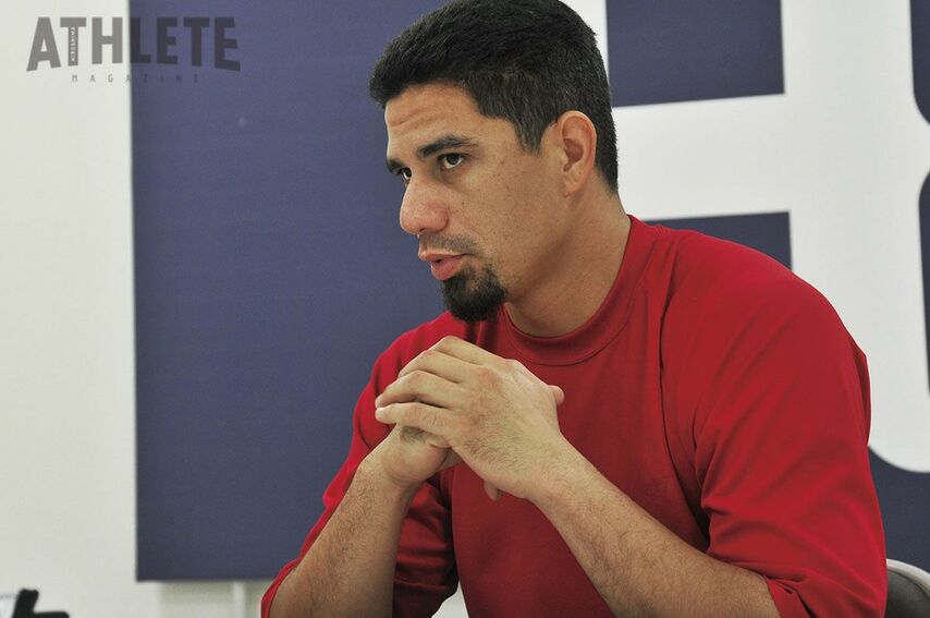 <div class="caption">カープでは2013年、2014年の2シーズンにわたりプレーした</div>