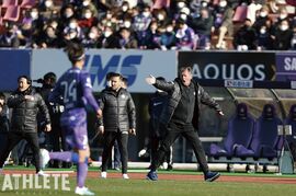 スキッベ監督が見たサンフレッチェ広島の“強さ”。「育成に優れているからこそ、すべての選手がどんどん伸びていける」