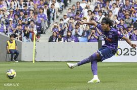 【J1広島】E-1選手権に大迫敬介、川辺駿、荒木隼人、ジャーメイン良、中村草太が選出!ジャーメイン、中村は初代表