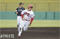 <div class="caption">7月20日に行われたフレッシュオールスターでは、1番・二塁でスタメン出場した佐藤</div>