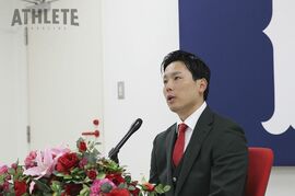 カープ・栗林良吏が契約更改。「来季は『セ・リーグ』で一番投げる、負けない投手に」