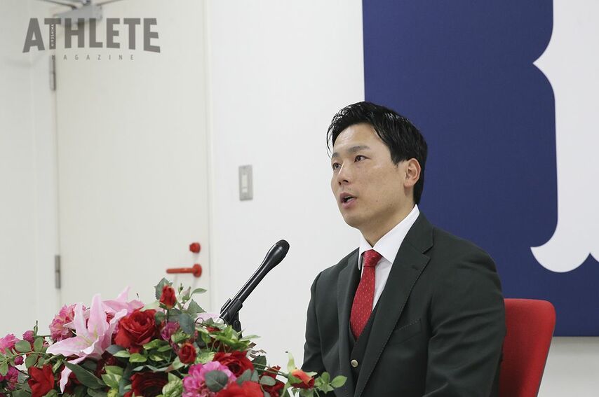 カープ・栗林良吏が契約更改。「来季は『セ・リーグ』で一番投げる、負けない投手に」