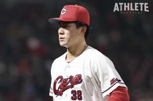 サンフレッチェ広島が新ユニホームを発表。会見には川村拓夢・棚田遼が