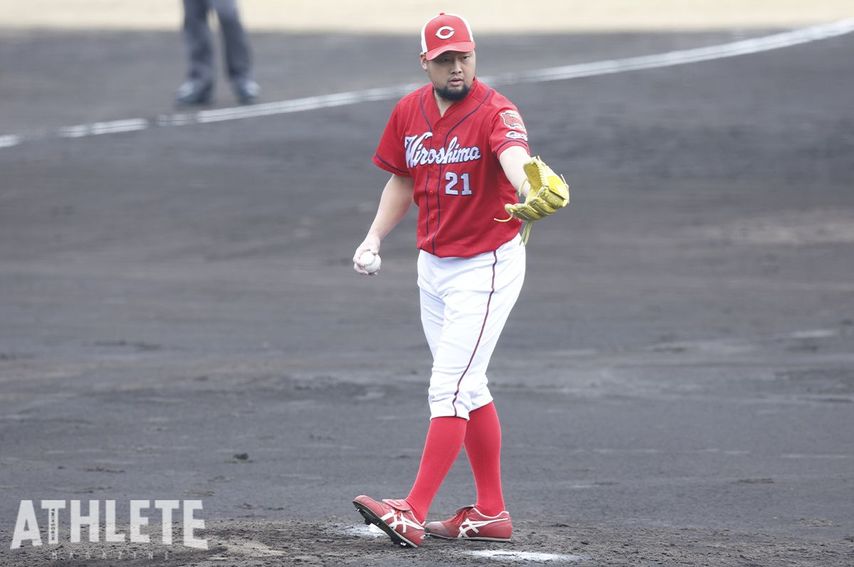 チームの命運を握る中﨑翔太の完全復活。信頼を勝ち得てきた投球を取り戻すことができるか。<br />