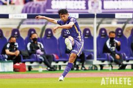 青山敏弘が体現した王者のメンタリティ。J2から這い上がった今津が感じたチャンピオンのDNAとは<br />